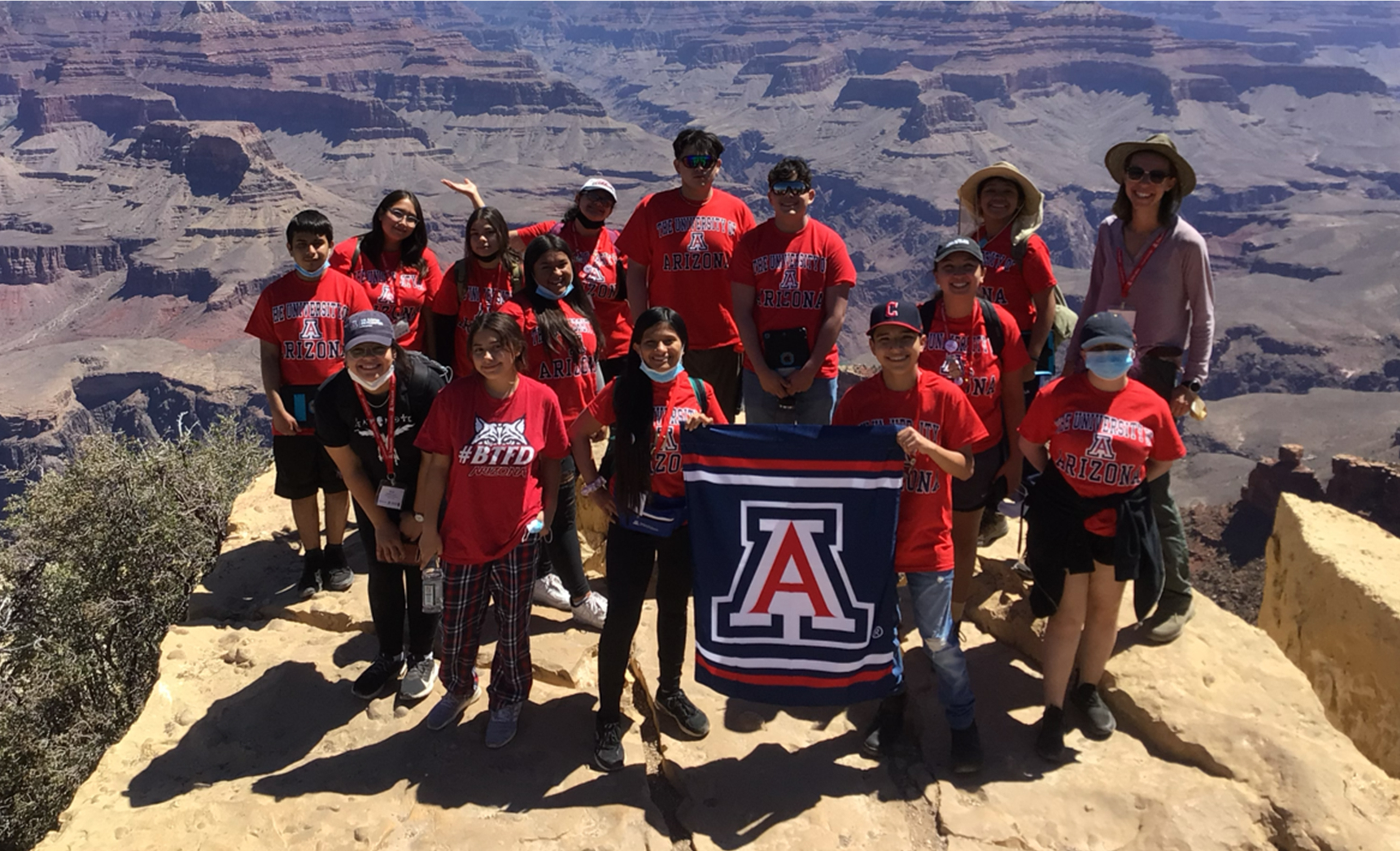 grand canyon group photo